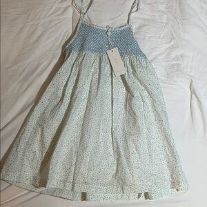 Minnow Girls Hibiscus Ditsy Smocked Dress Blue, Green & White Floral Size 3/4T